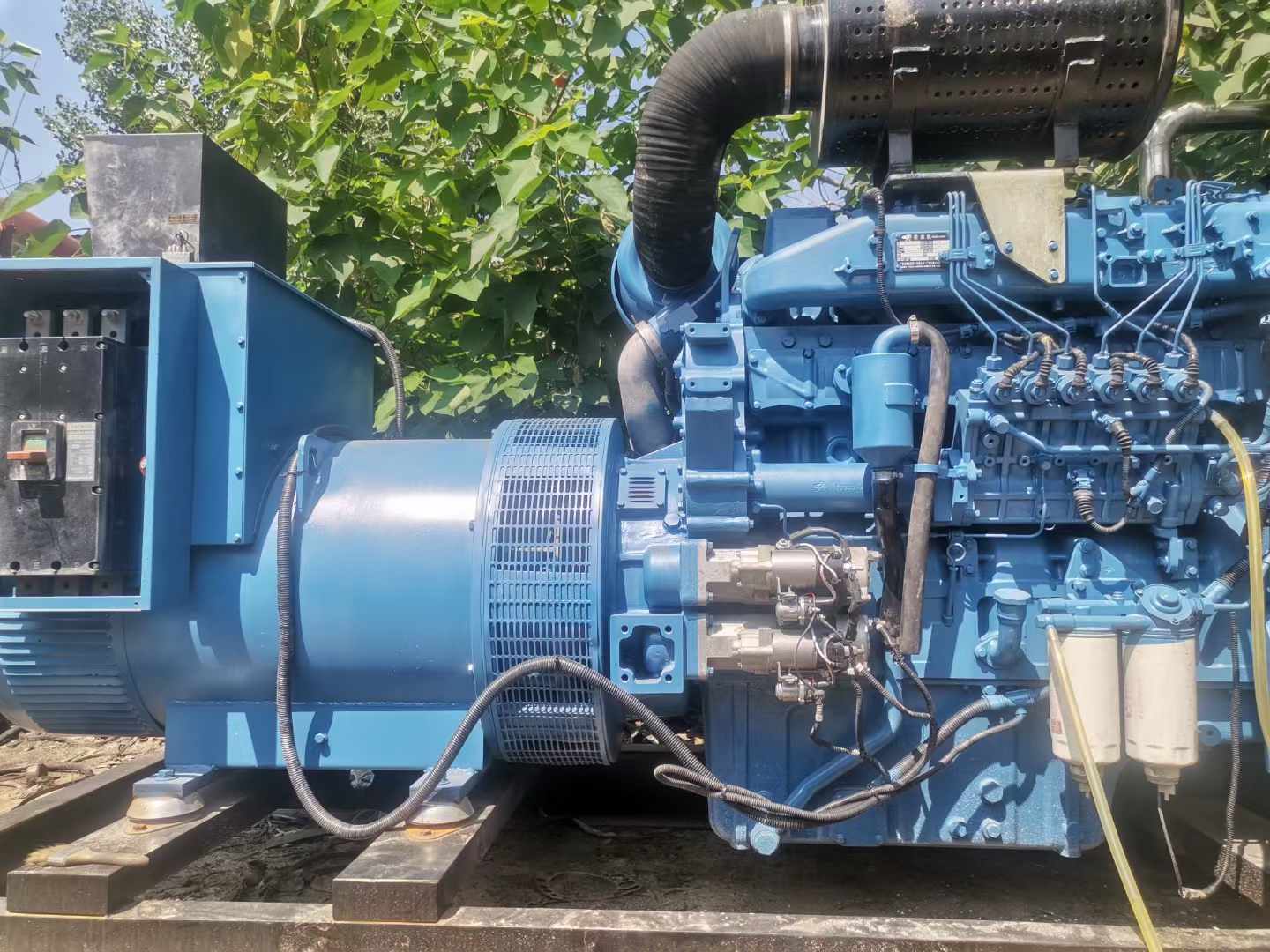 三明详细说明降低 800kW 柴油发电机输出电流波动的方法