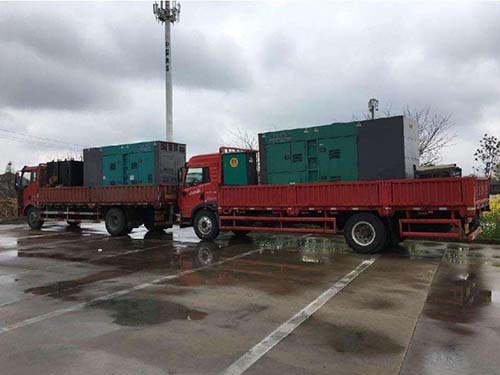 三明涂抹密封胶后，需要等待多长时间才能安装水冷式机油散热器密封件？